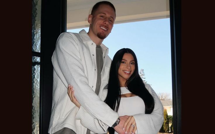 Donte DiVincenzo Wife: Bio, Age, Family, Relationship, Children, Net Worth, Height & More